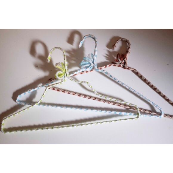 Vintage Crochet Clothes Hangers – Set of 3 in green, blue, and brown - Picture 4 of 4